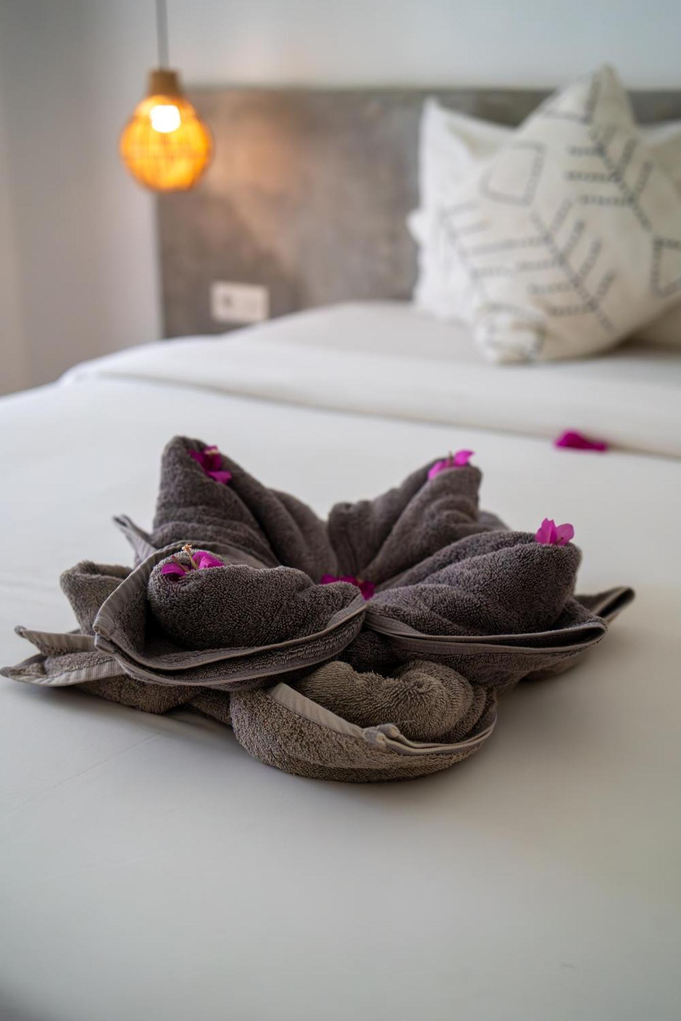 Suku Lifestyle Hotel & Villas Selong Belanak Kültér fotó