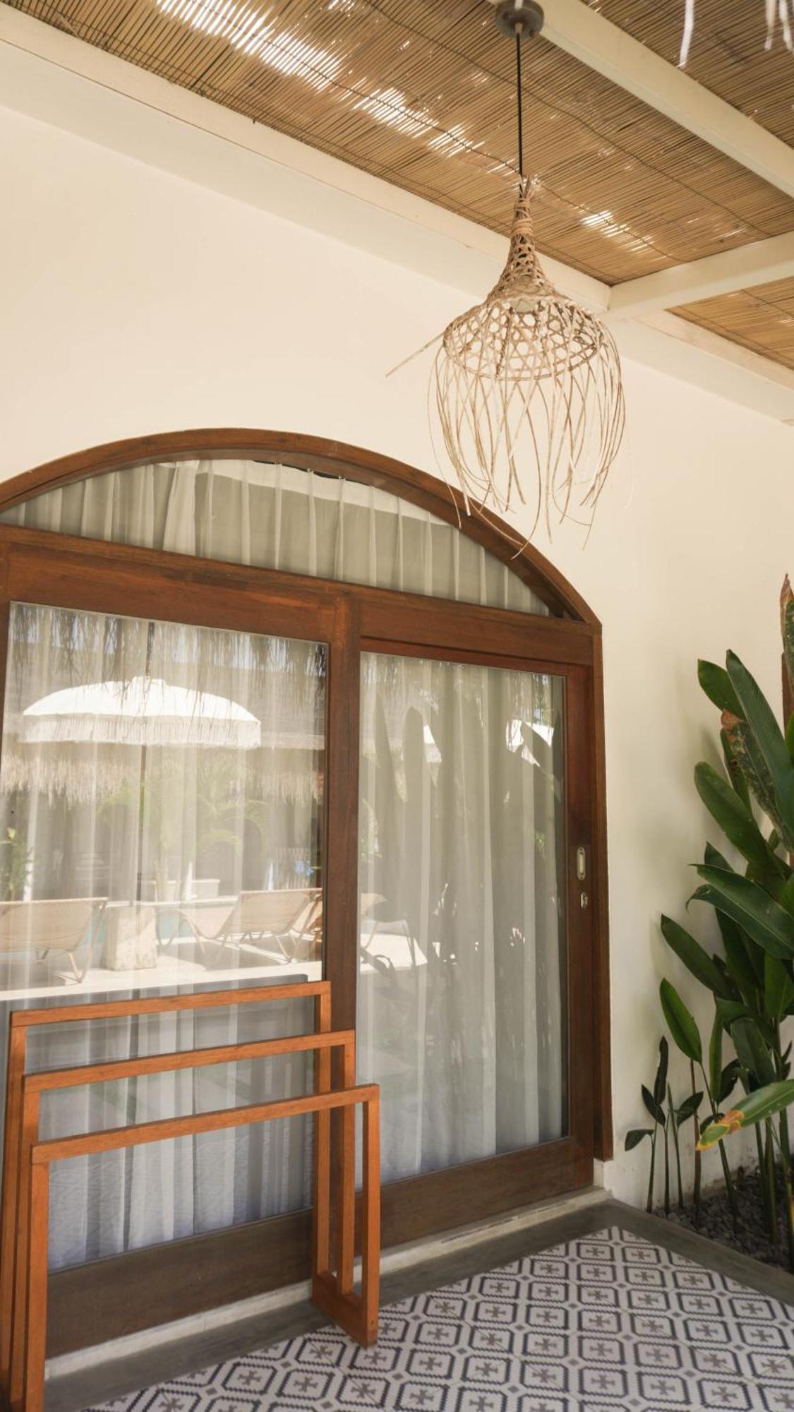 Suku Lifestyle Hotel & Villas Selong Belanak Kültér fotó